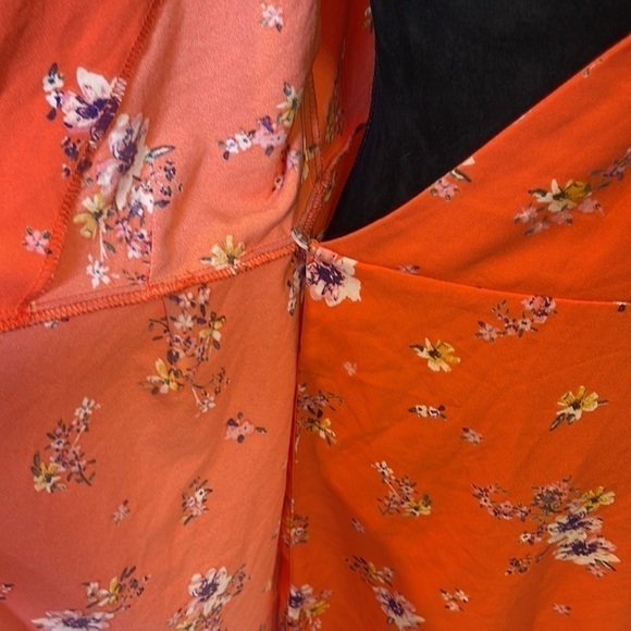 Studio B by Bobeau Floral Wrap Around Dress Medium - Picture 4 of 8